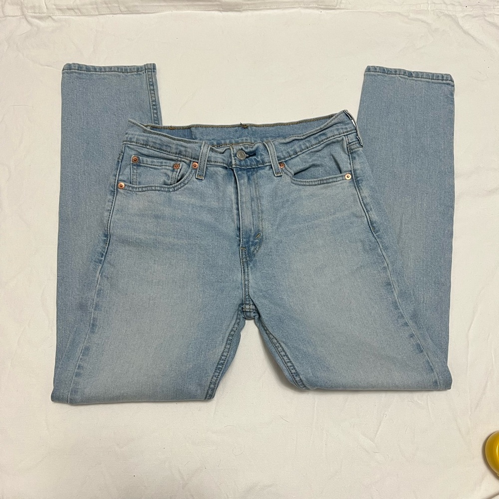 Levi jeans 30 womens